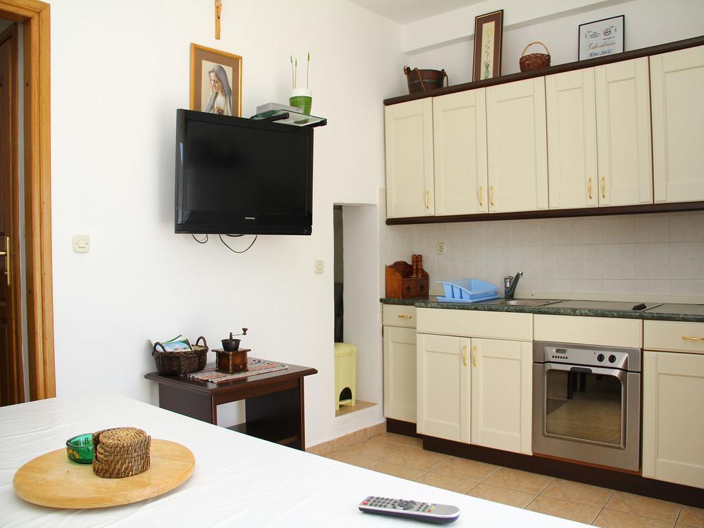 Holiday Home Blaz Primošten Rom bilde
